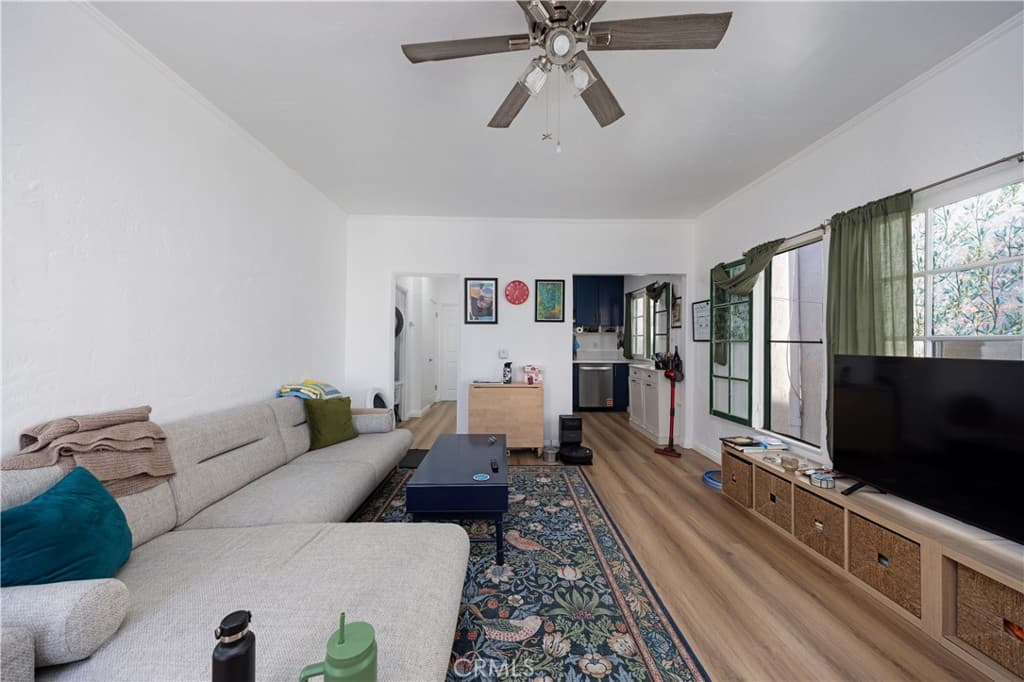 28 Argonne Avenue
