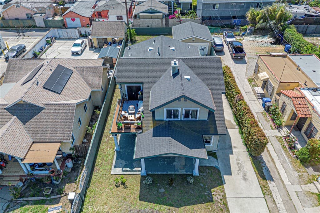 1812 W 48th