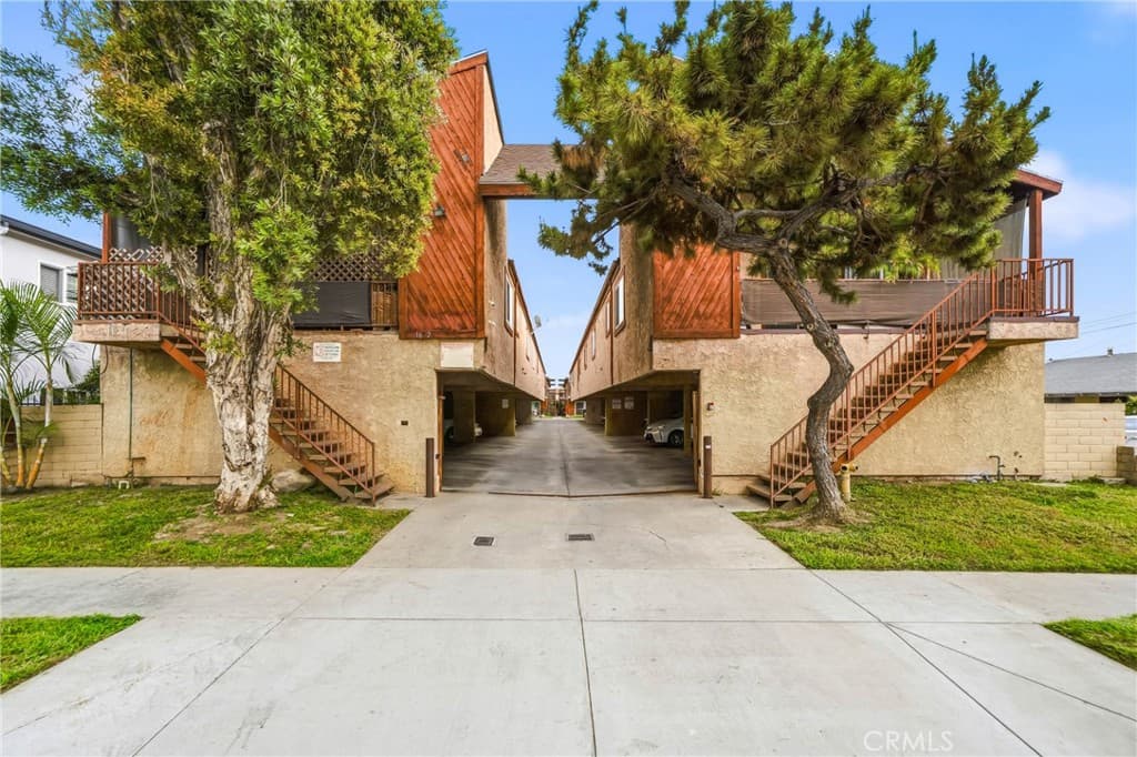 16322 Eucalyptus Avenue 7