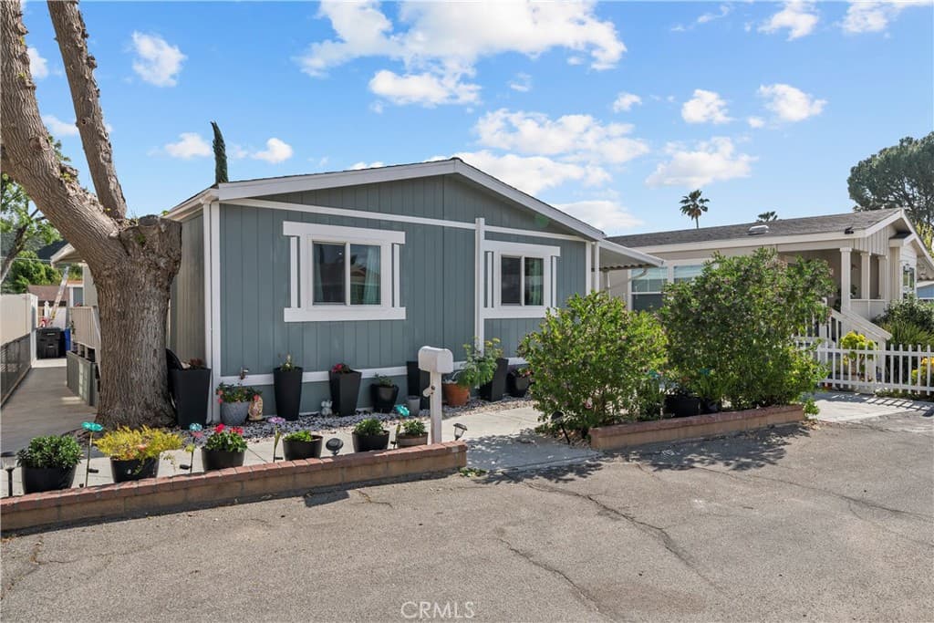29021 Bouquet Canyon Road 207