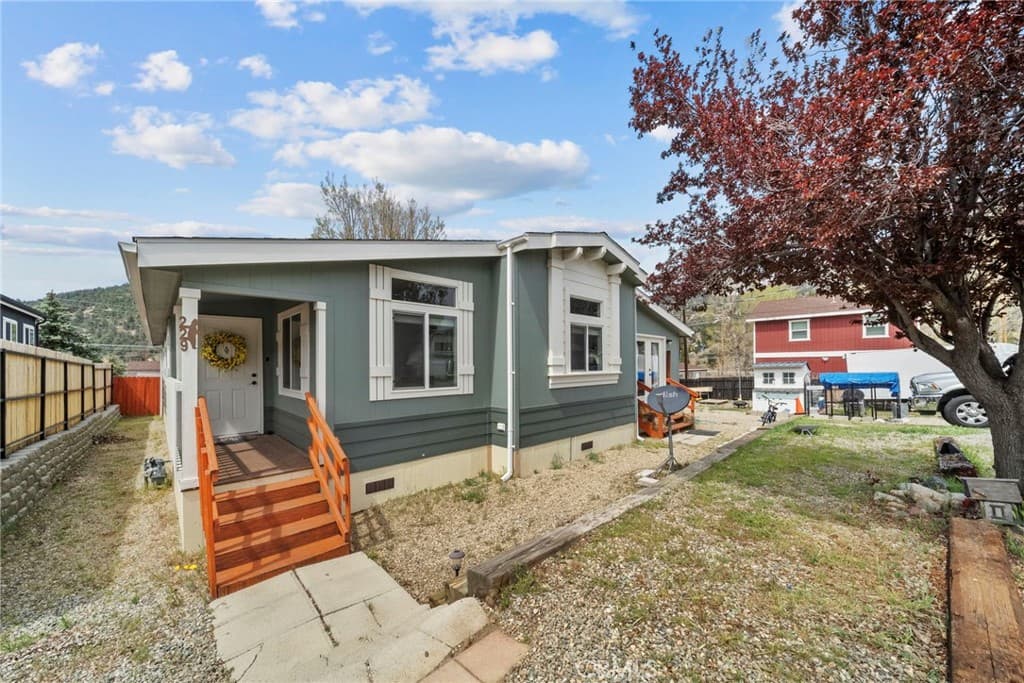 229 Chaparral