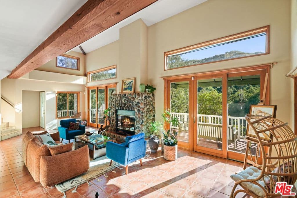 774 Old Topanga Canyon Road