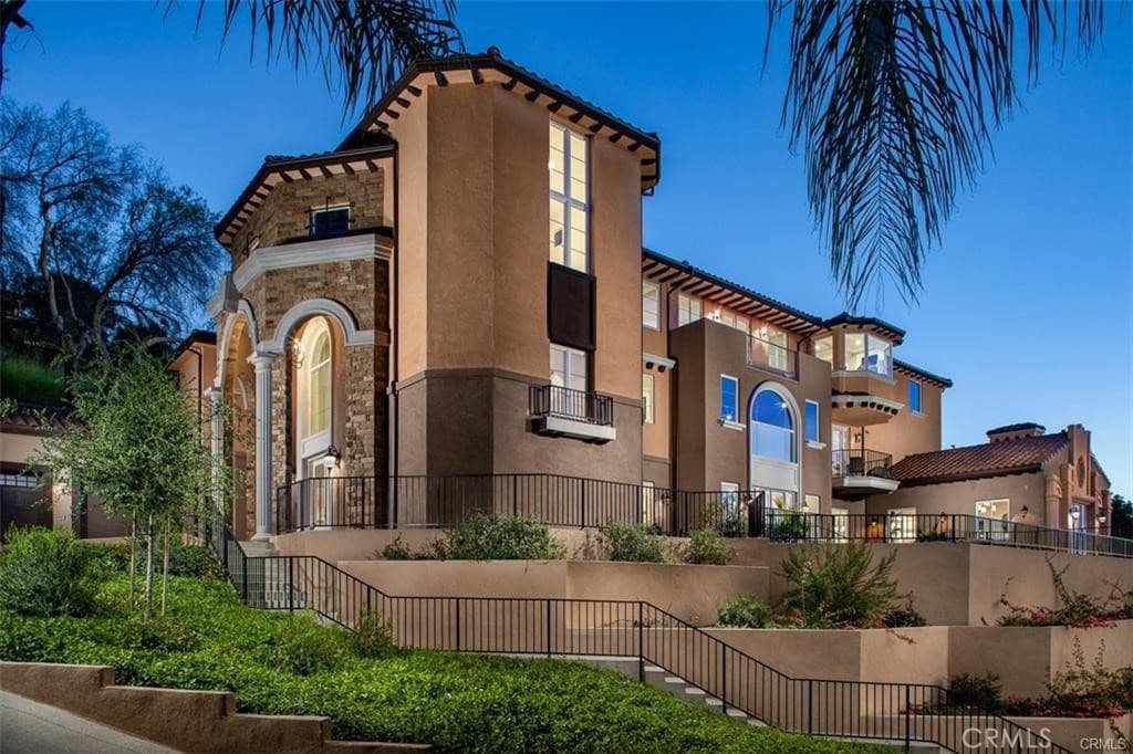 2868 Shadow Canyon Road
