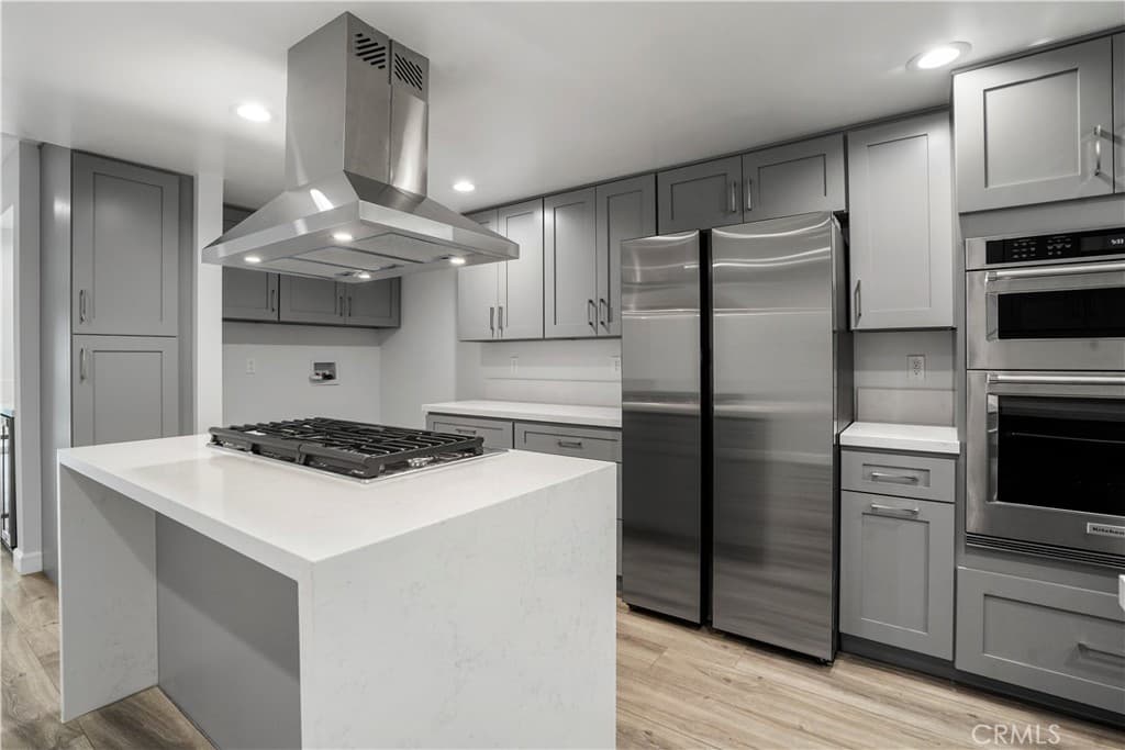 227 E Burbank C