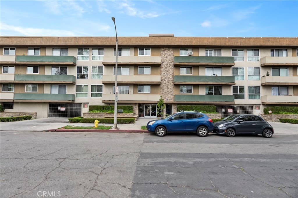 525 N Sycamore Avenue 333