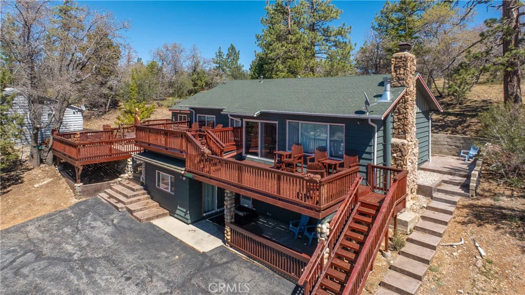 43656 Ridge Crest