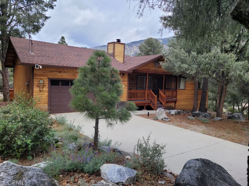 2305 Freeman