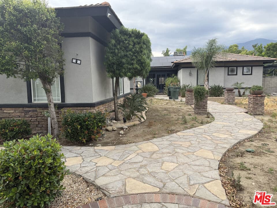 6338 Show Horse Way