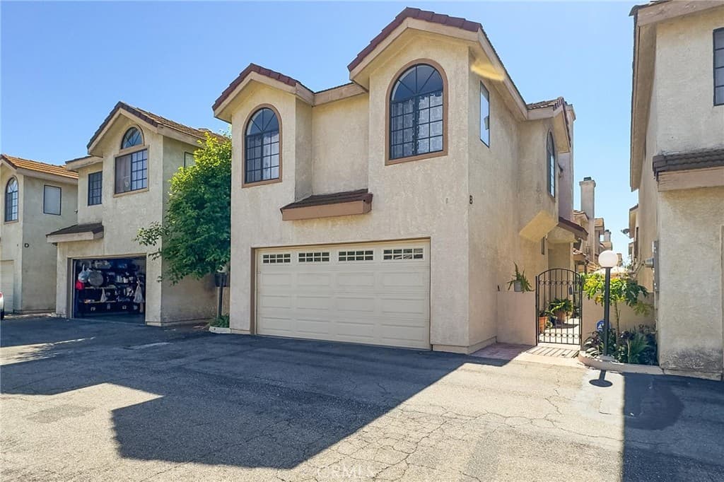 544 N Orange B