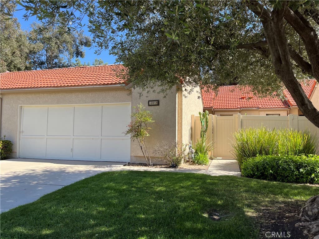 19958 Avenue Of The Oaks
