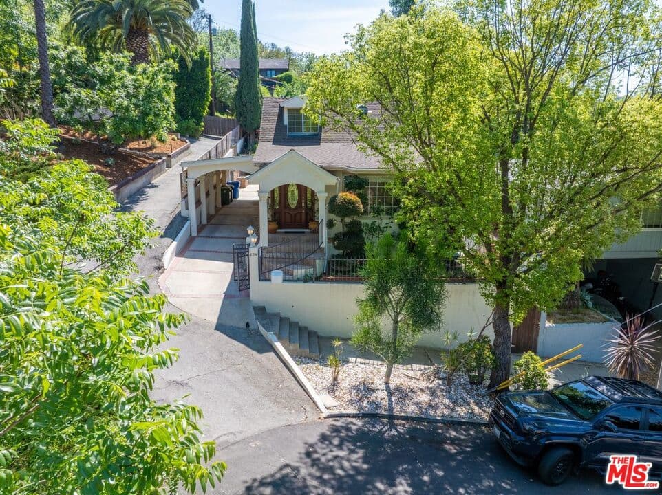 624 Redfield Avenue