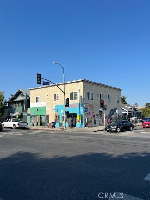 5426 Compton