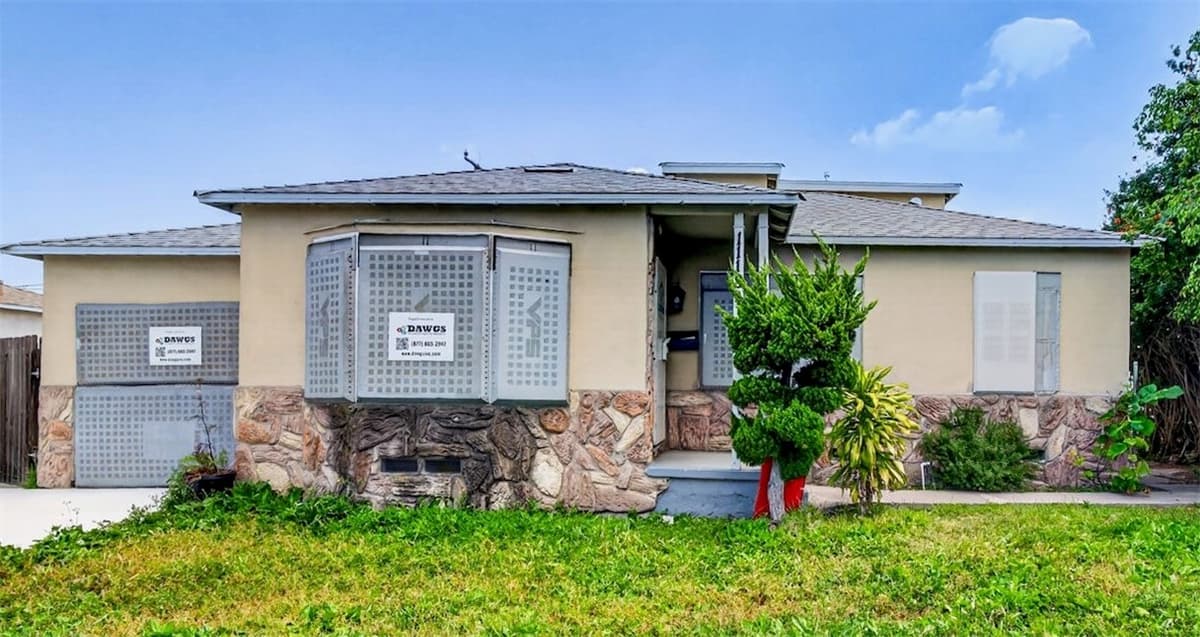 1118 S Exmoor