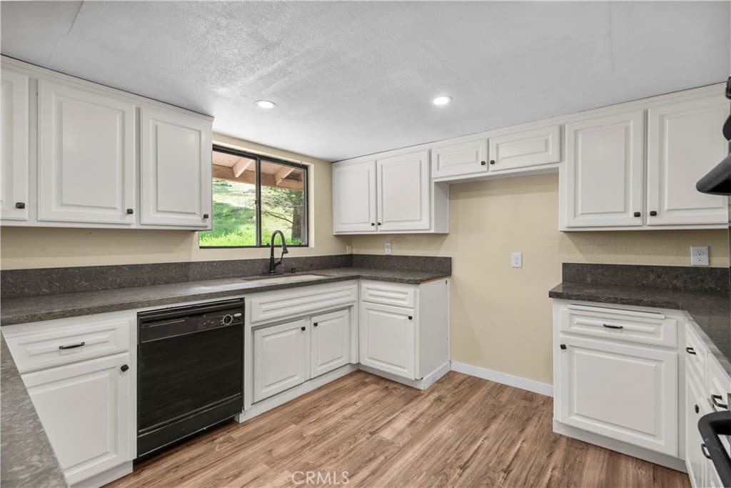 29570 Butterfield