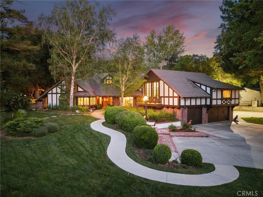 15656 Iron Canyon