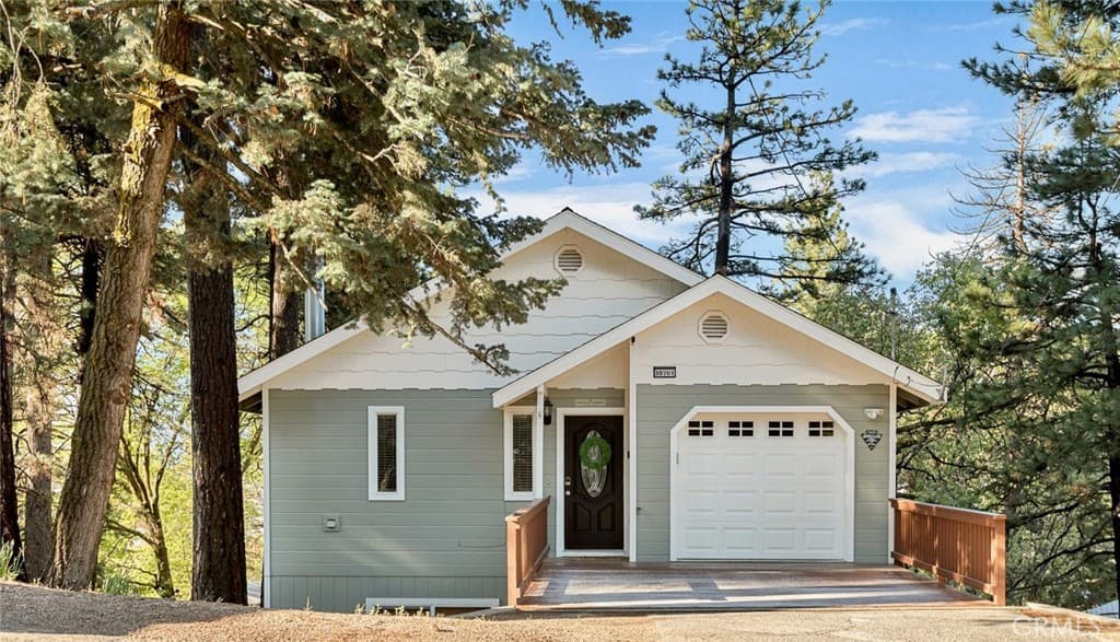 30701 Knoll View
