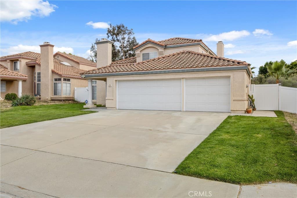 2584 Gunnison