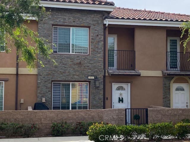 16408 Valencia 411