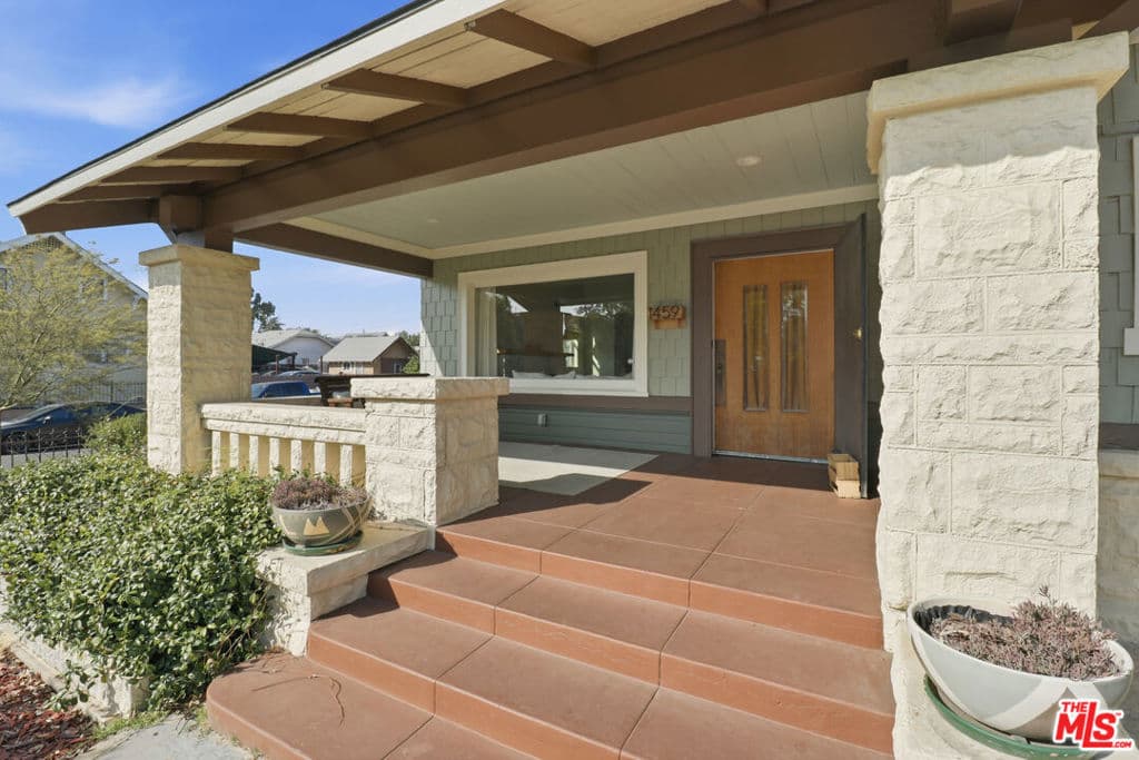 1459 W 47th Street