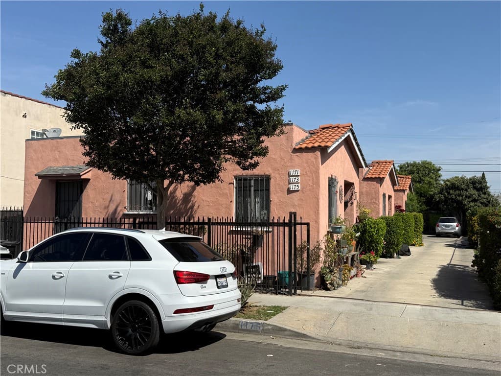 1171 W 38th Street