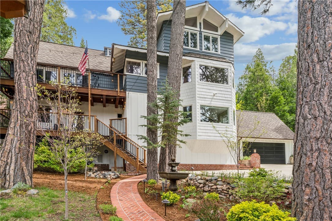 469 Golf Course Road