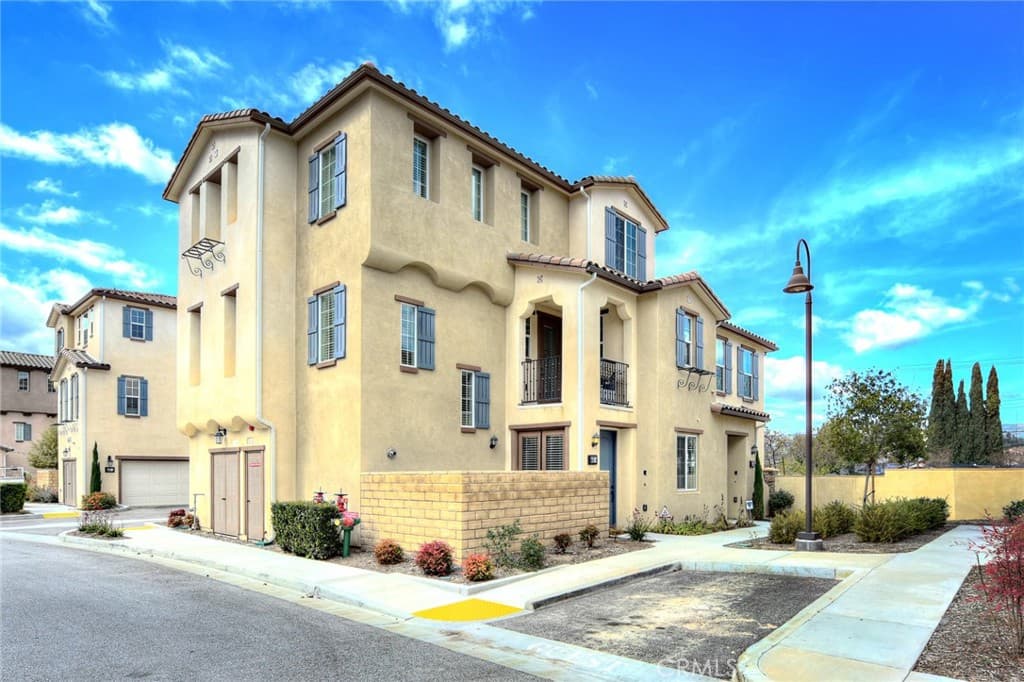 443 Stratus Lane 4