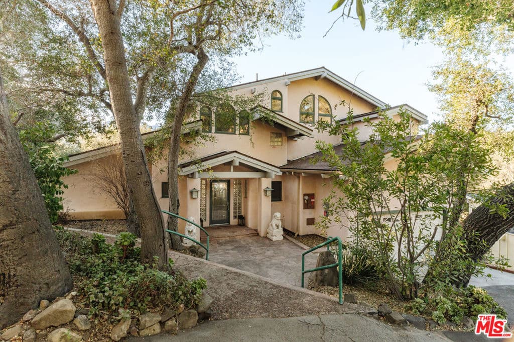 229 Muerdago Road