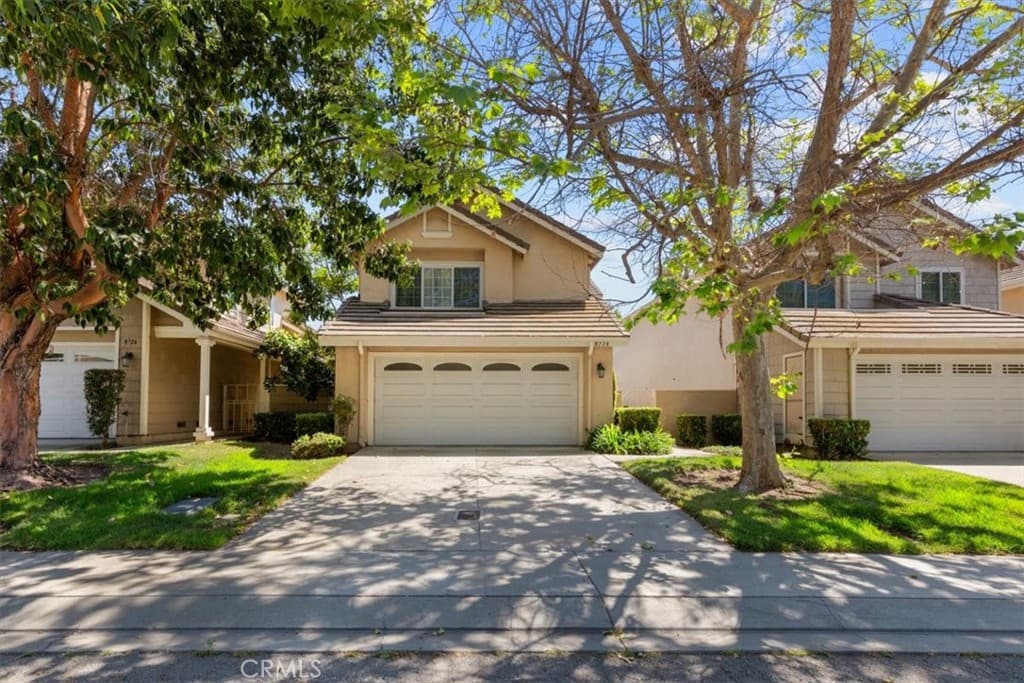 8728 Carlton