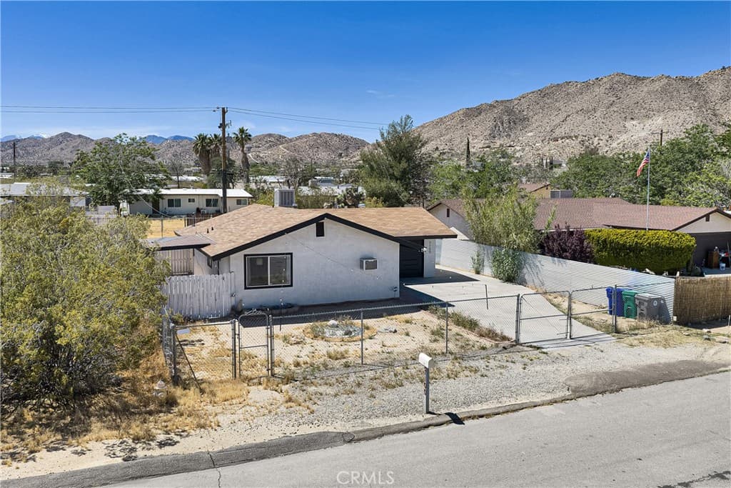 7100 Cholla Avenue