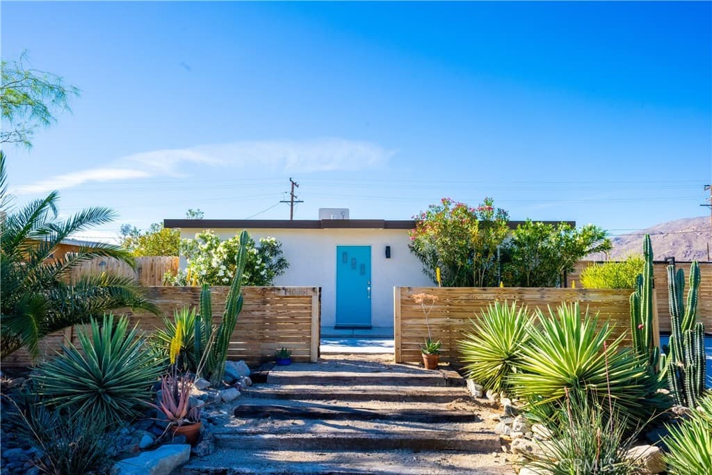 74885 Serrano Dr