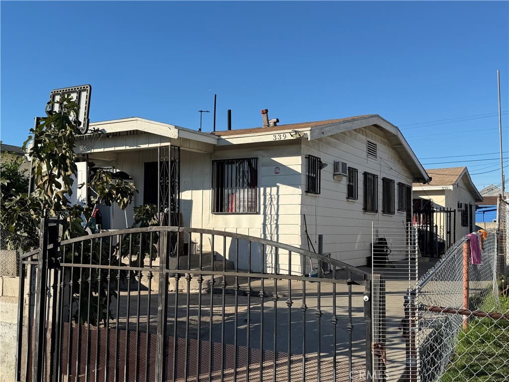 339 E 65th