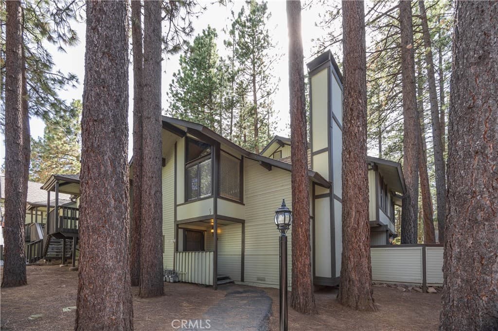 41935 Switzerland Drive 34