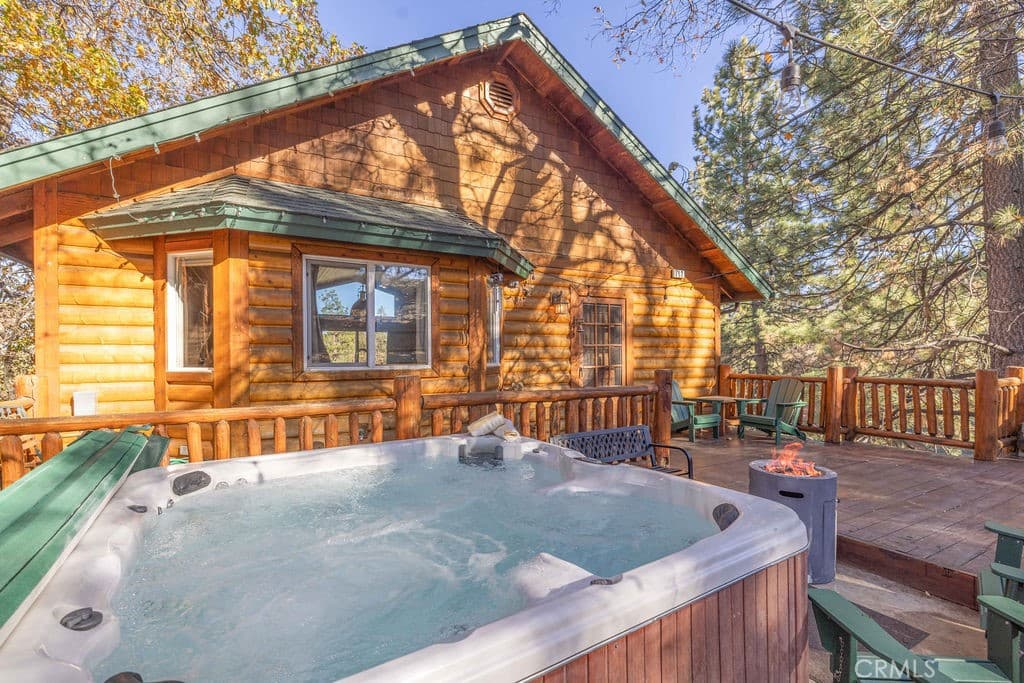 712 Villa Grove