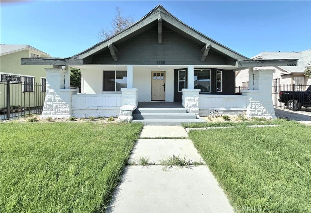 1225 W 41st 1227