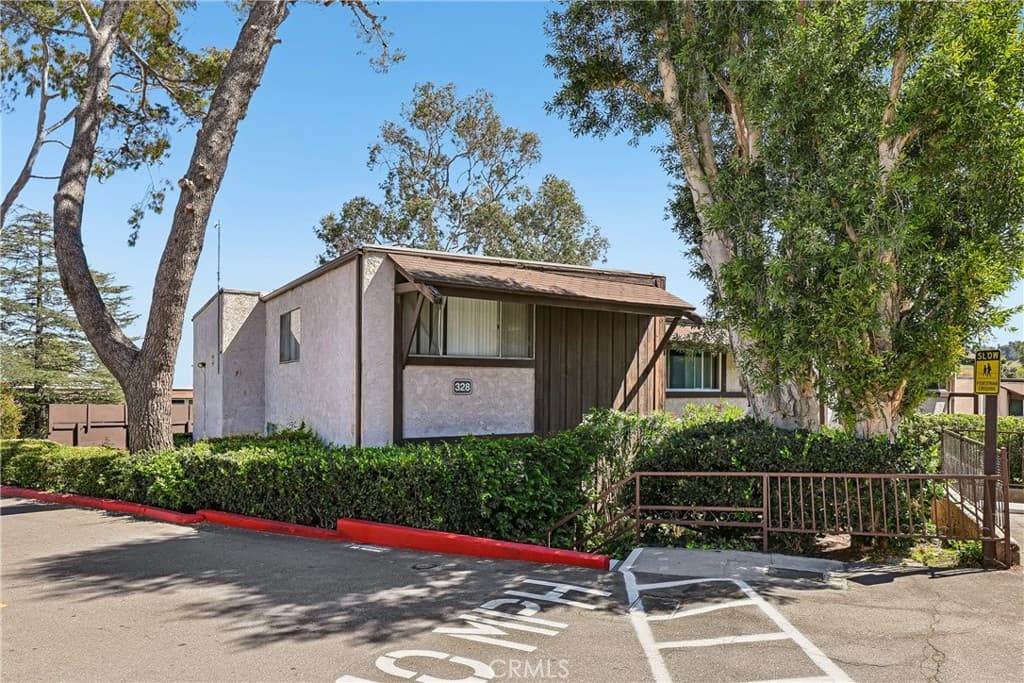 328 S Miraleste