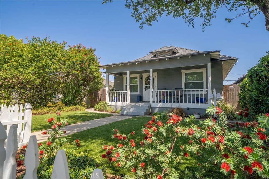 124 N Vista Bonita Avenue