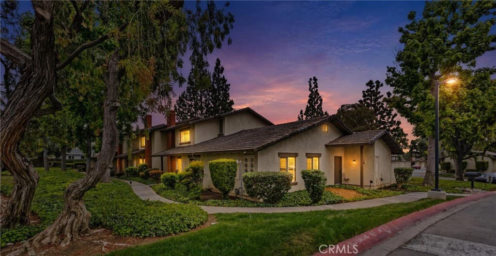 1737 Aspen Village