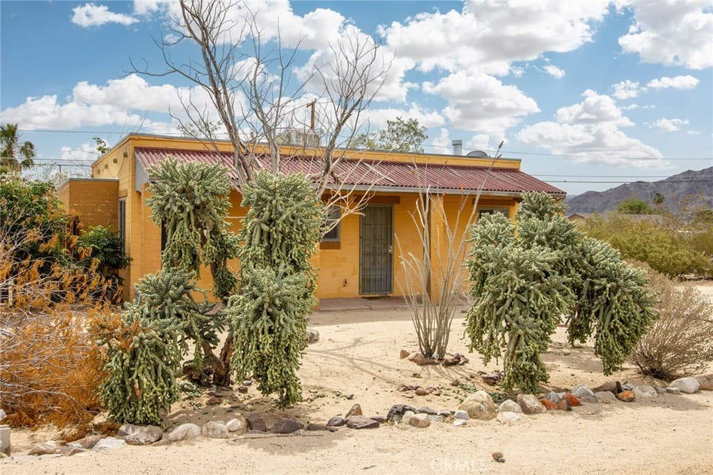 6155 Cahuilla