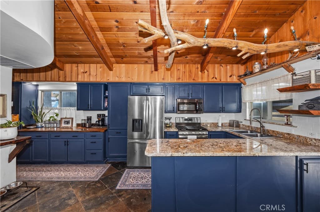 521 Fir Lane