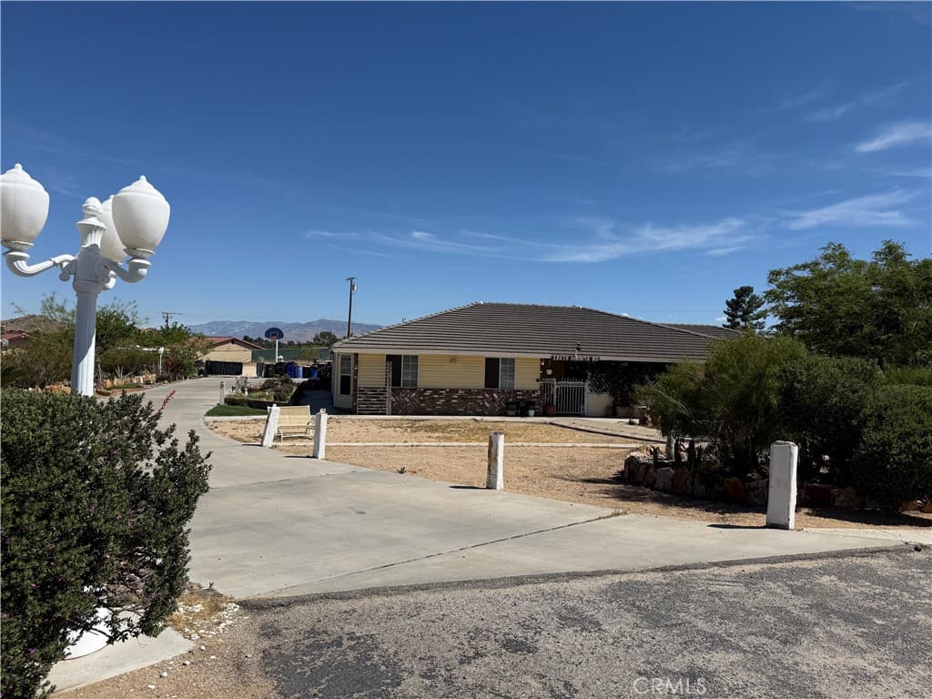 15435 Pirinda Road