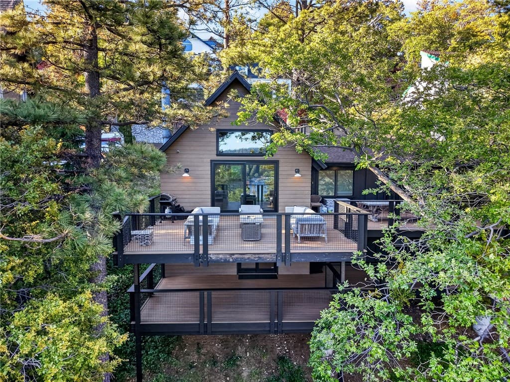 27921 West Shore
