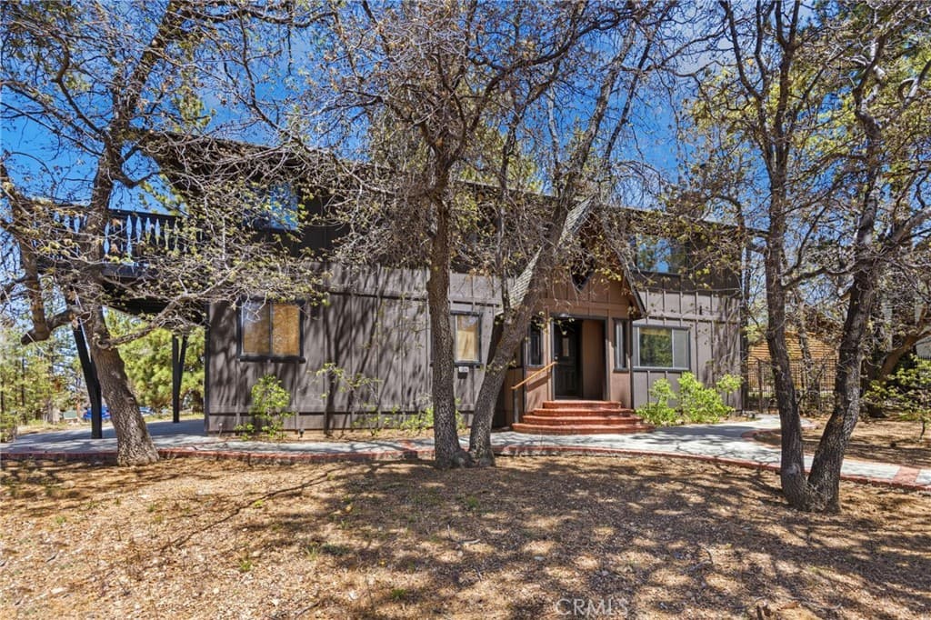 1584 Wolf Road