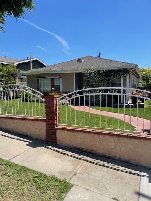 900 E Alpha Street