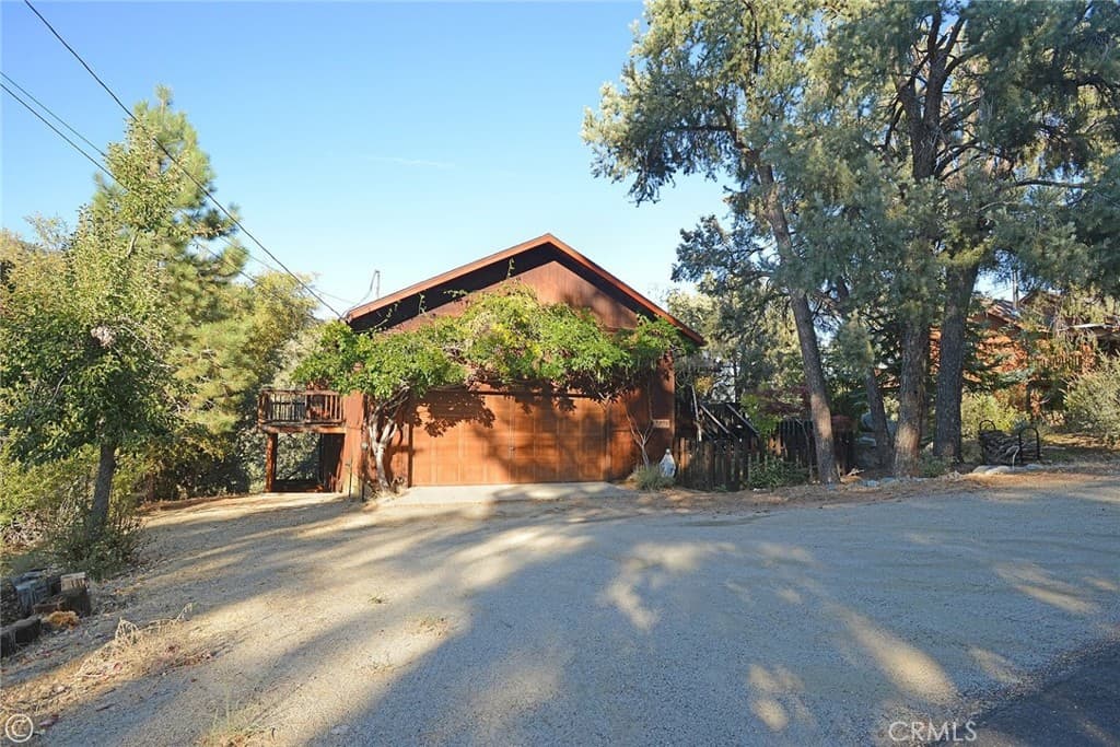 15808 Zurich Way