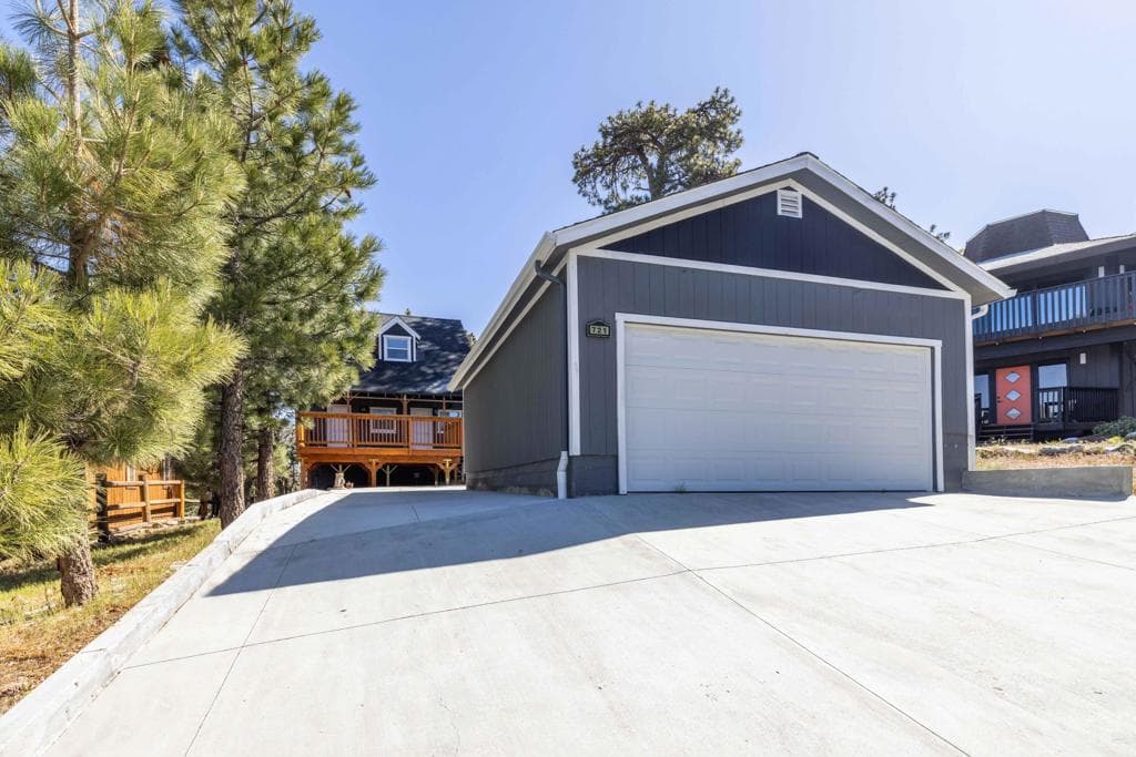 721 Villa Grove Avenue