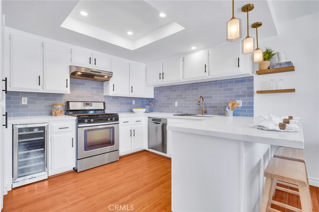765 W 26th 211