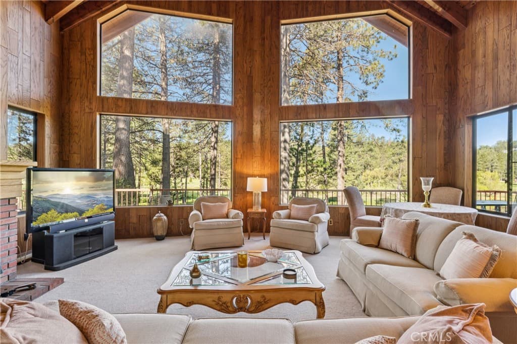 524 Golf Course Road