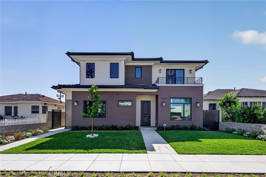 5935 Kauffman Ave. C