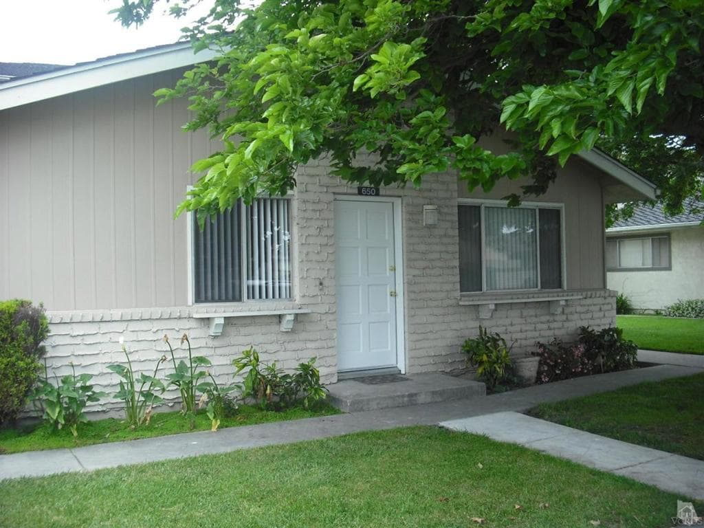 650 W Hemlock Street