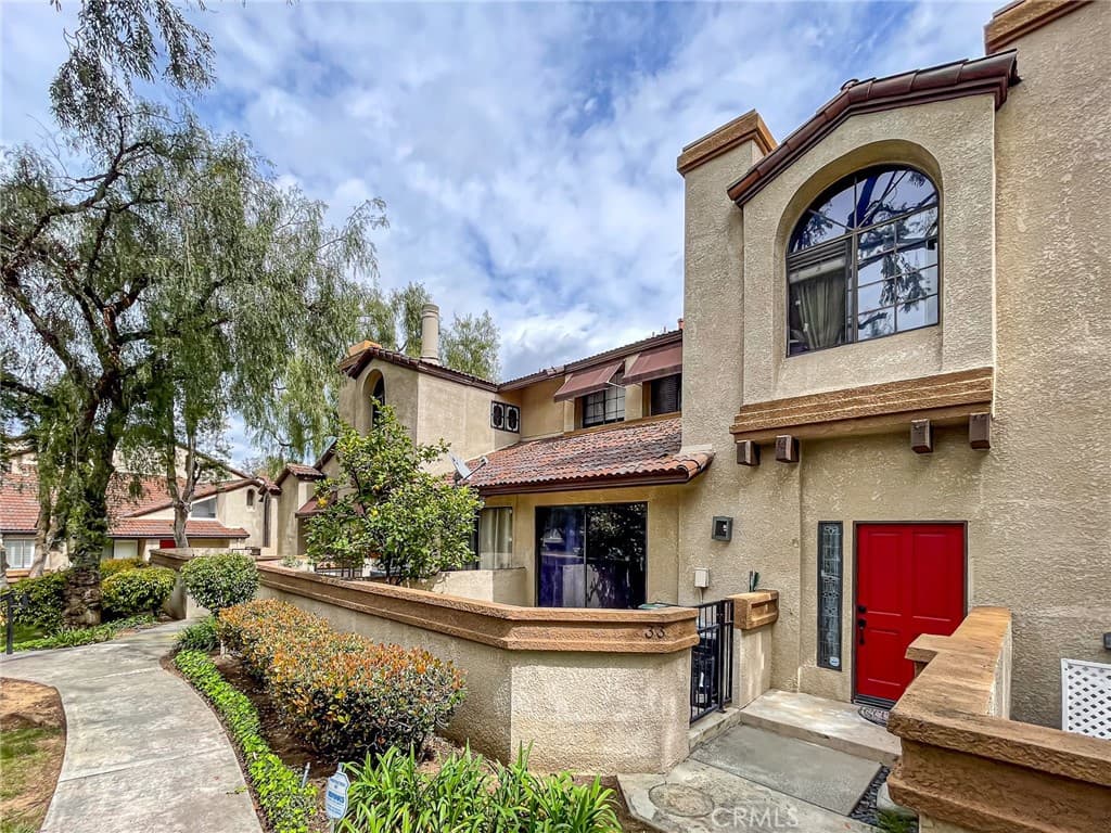 33 Wildflower Place